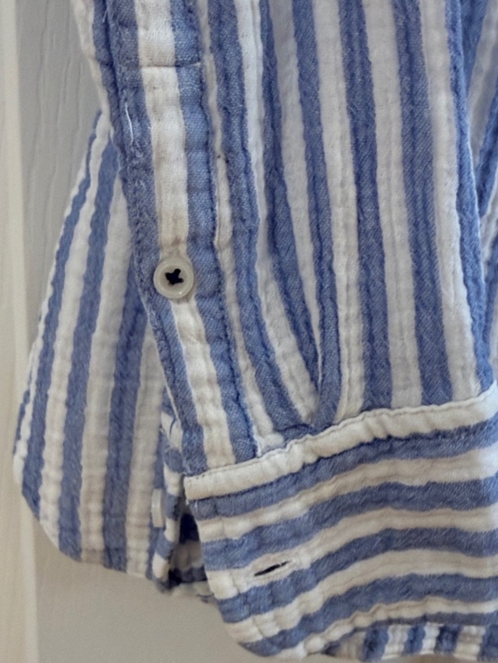 J. CREW seersucker striped button down shirt light blue white preppy - Picture 5 of 8